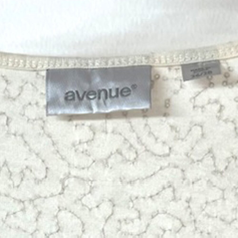 Avenue Womens Pullover Top with Gold Sequins, Short Sleeves, Size 26/28 - Picture 2 of 9